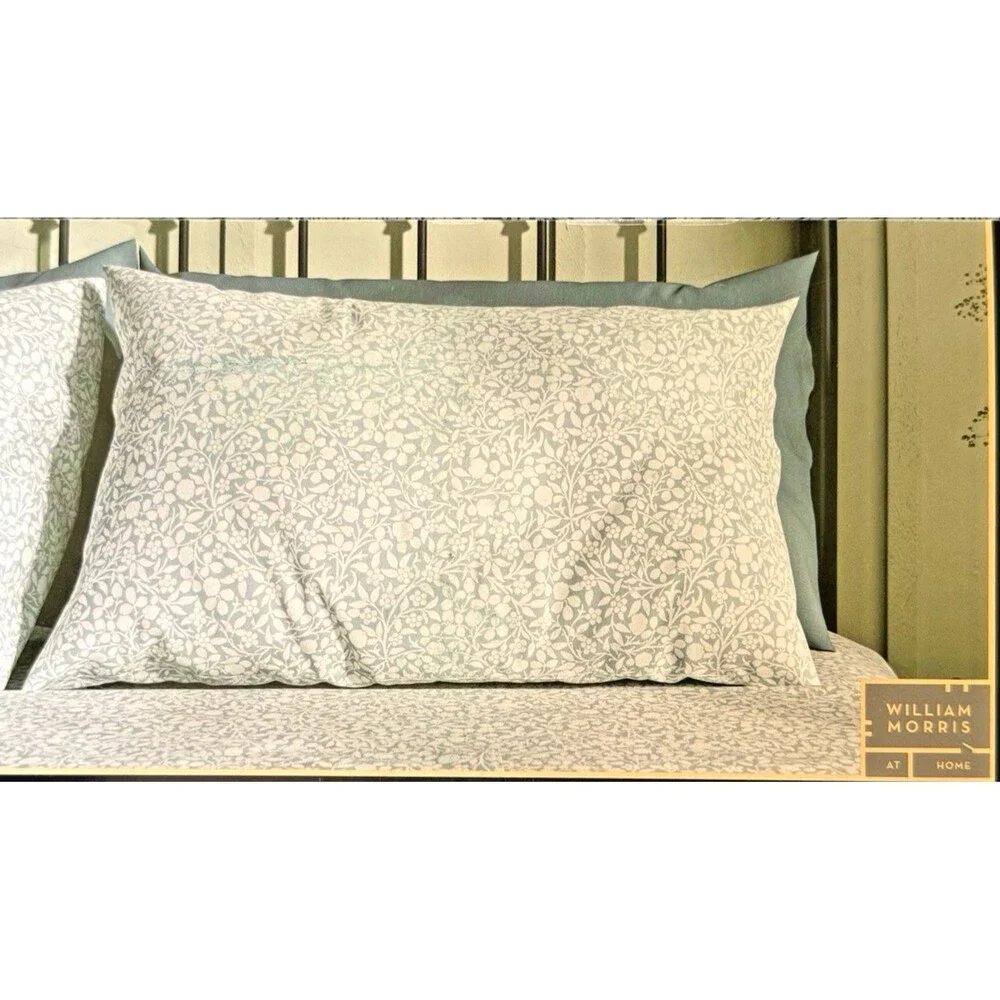 William Morris Tonal Clover King Pillowcases Soft Blue Set of 2 Percale 21x42